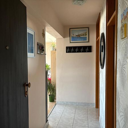 Apartment Magnolia Трогир Екстериор снимка